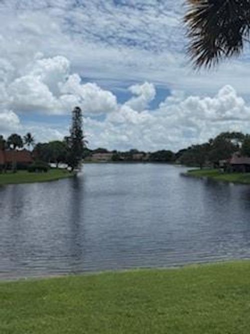 1534 W Harmony Lake Cir, Davie, FL, 33324-7117 | Card Image
