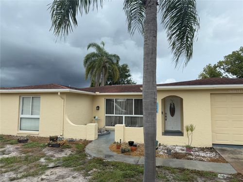 1324 Viking Dr, HOLIDAY, FL, 34691-5170 | Card Image