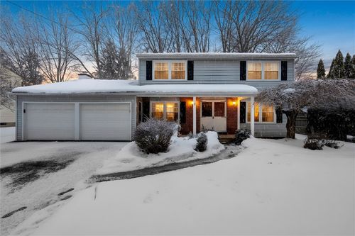 7641 Windsor Dr N, Syracuse, NY, 13212-1016 | Card Image