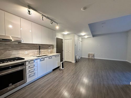 122-9500 Tomicki Ave, Richmond, BC, V6X0R9 | Card Image