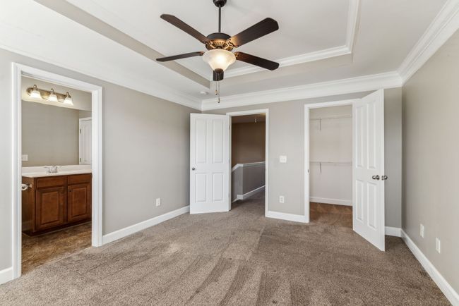 Another shot of owners' suite | Image 31