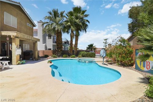 330 Laguna Glen Dr, Henderson, NV, 89014-7594 | Card Image