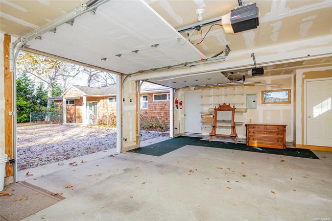 2 Car Garage | Image 30