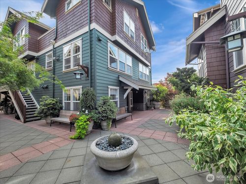 3b-5430 California Ave Sw, Seattle, WA, 98136-1573 | Card Image