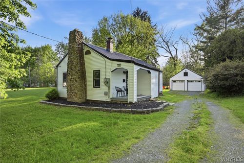 528 Ward Rd, North Tonawanda, NY, 14120-1743 | Card Image