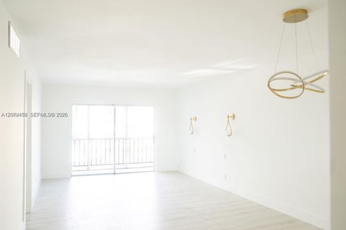 306-220 Sw 9th Ave, Hallandale Beach, FL, 33009-5240 | Card Image
