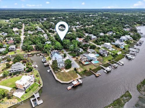 24-104 Sw 24th St, Oak Island, NC, 28465-7601 | Card Image