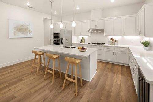 446 Canyon Creek Dr, Auburn, CA, 95603-5657 | Card Image