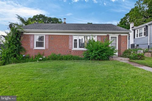 935 Wabank St, LANCASTER, PA, 17603-5742 | Card Image