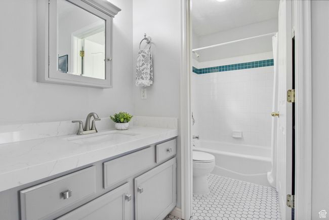 2032 Spring Oaks Dr, House other with 5 bedrooms, 4 bathrooms and 3 parking in Springville UT | Image 30
