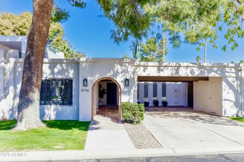 8746 E Via De Viva, Scottsdale, AZ, 85258-4032 | Card Image