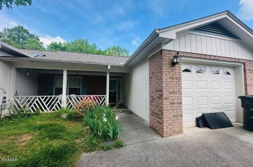 1974 Locarno Dr, Knoxville, TN, 37914-2813 | Card Image