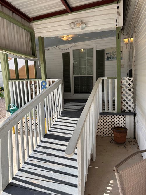 206 Holiday Rambler Dr, Whitney, TX, 76692-5673 | Card Image