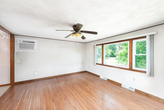 7 Wintergreen Cir, House other with 5 bedrooms, 1 bathrooms and 4 parking in Methuen MA | Image 11