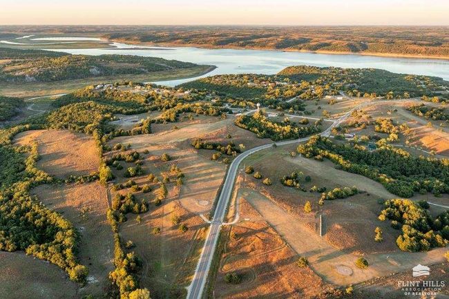 00000 Hi View Dr, Home with 0 bedrooms, 0 bathrooms and null parking in Manhattan KS | Image 6