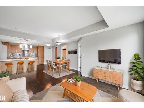 1007-10055 118 St Nw, Edmonton, AB, T5K0C1 | Card Image