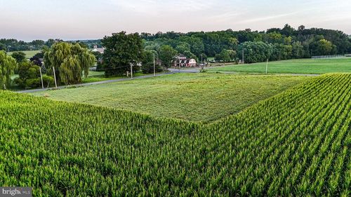 283 Cambridge Rd, Gap, PA, 17527-9789 | Card Image