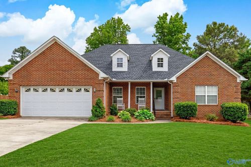 130 Stoney Mountain Dr, Guntersville, AL, 35976-7297 | Card Image
