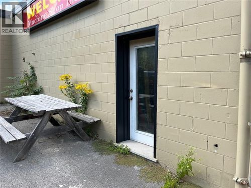 b-9 Meadow Lane, Dundas, ON, L9H1L1 | Card Image