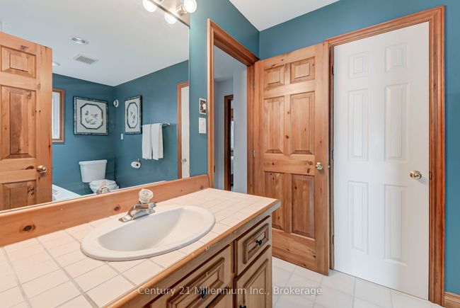 8 Willow Dr, House other with 5 bedrooms, 4 bathrooms and 3 parking in Tiny ON | Image 28
