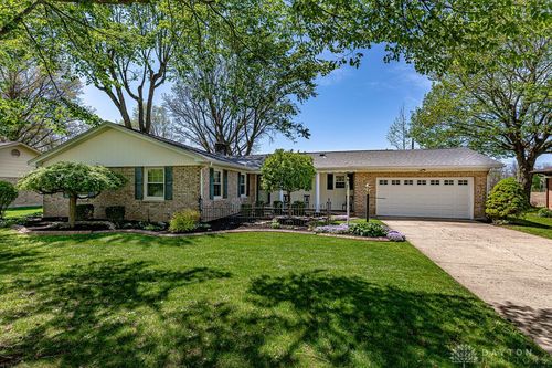 8 Maple Ln, Arcanum, OH, 45304-1404 | Card Image