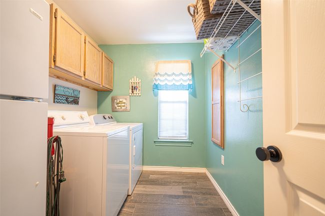 1022 High Meadow Dr, House other with 5 bedrooms, 3 bathrooms and null parking in Mount Vernon TX | Image 15