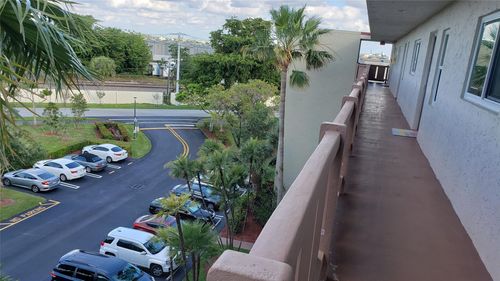 apt-504-2216 N Cypress Bend Dr, Pompano Beach, FL, 33069-4425 | Card Image
