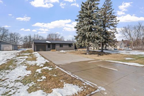 639 Main St S, Lonsdale, MN, 55046-9640 | Card Image