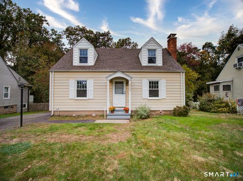 212 Dorrance St, Hamden, CT, 06518-3341 | Card Image