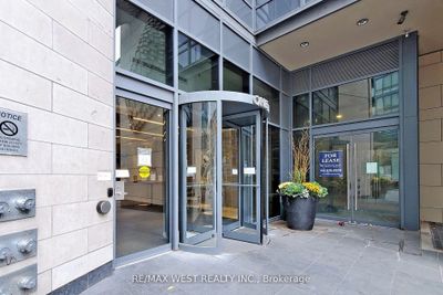 3601 - 1 The Esplanade, Condo with 1 bedrooms, 1 bathrooms and 1 parking in Toronto ON | Image 3