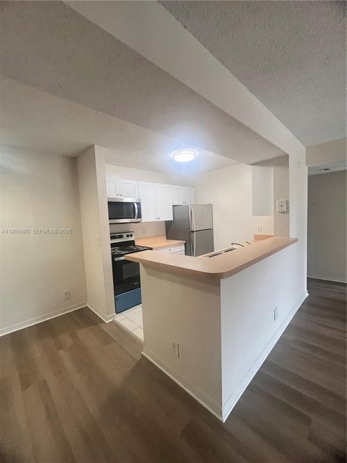 apt-f206-4035 W Mcnab Rd, Pompano Beach, FL, 33069-6524 | Card Image