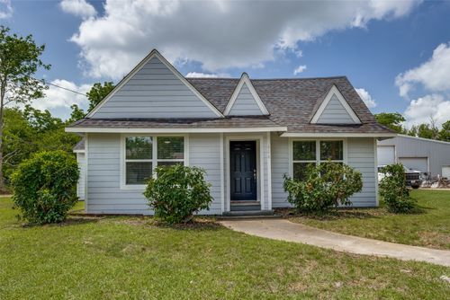 606 E 12th St, Bonham, TX, 75418-3109 | Card Image