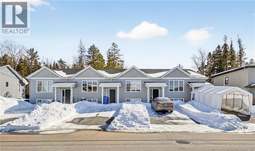 157 Erables St, Dieppe, NB, E1A9B1 | Card Image