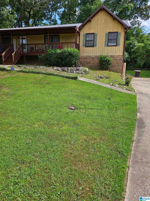 709 21st Ave Nw, CENTER POINT, AL, 35215-4325 | Card Image