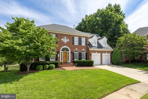 1 Littlebrooke Ct, OLNEY, MD, 20832-3043 | Card Image