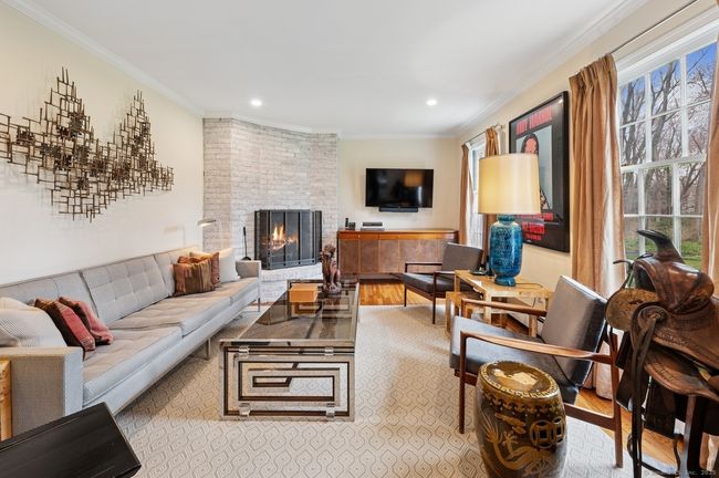 6 Pilgrim Rd, House other with 5 bedrooms, 4 bathrooms and null parking in Darien CT | Image 6
