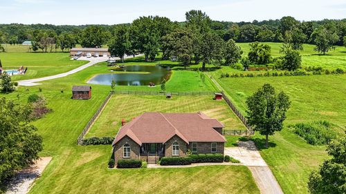 530 Thompson Ln, Portland, TN, 37148-4845 | Card Image