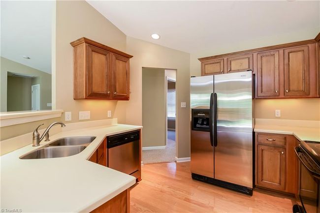 3365 Lilliefield Ln, House other with 3 bedrooms, 2 bathrooms and null parking in High Point NC | Image 4