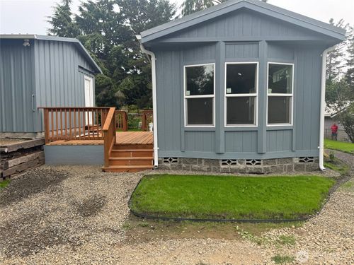 2412 Bay Ave, Ocean Park, WA, 98640-4335 | Card Image