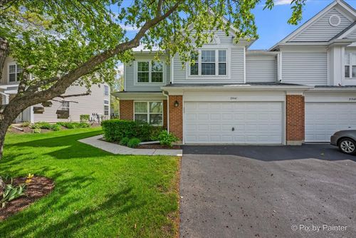 2941 Clematis Dr, Schaumburg, IL, 60193-5730 | Card Image