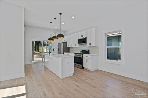 1003 N D St, Pensacola, FL, 32501-2529 | Card Image
