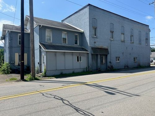 224 Butler St, Springdale, PA, 15144-1735 | Card Image