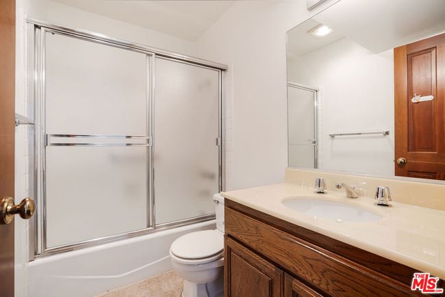 Loft Bath | Image 14