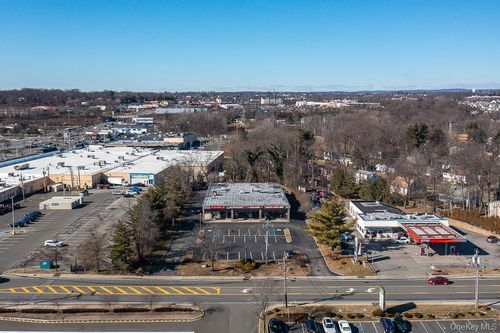 2-27 Old Middletown Rd, New City, NY, 10956-2740 | Card Image