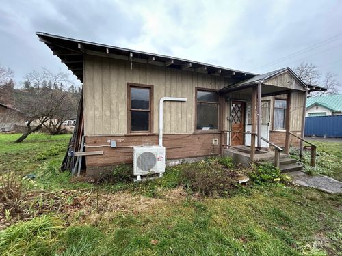 800 Culdesac Ave, Culdesac, ID, 83524-8702 | Card Image