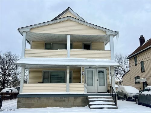 7901 Dorver Ave, Cleveland, OH, 44105-5843 | Card Image