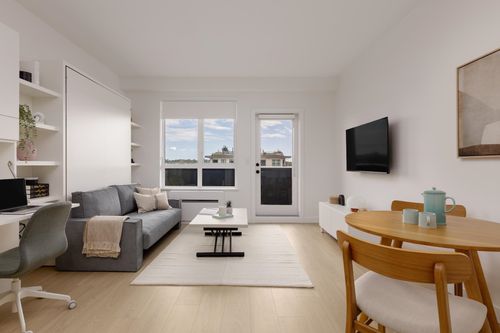420-2450 Garden Dr, Vancouver, BC, V5N0K1 | Card Image
