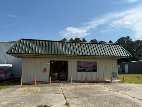 1704 E Canal St, Picayune, MS, 39466 | Card Image