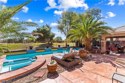 5581 Little Lake Avenue, Las Vegas, NV, 89122 | Card Image