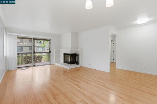 641 Chadwick Ln, Bay Point, CA, 94565-3287 | Card Image